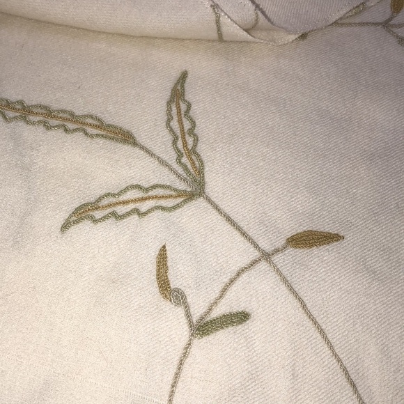 Vintage floral embroidered fabric - Picture 6 of 6